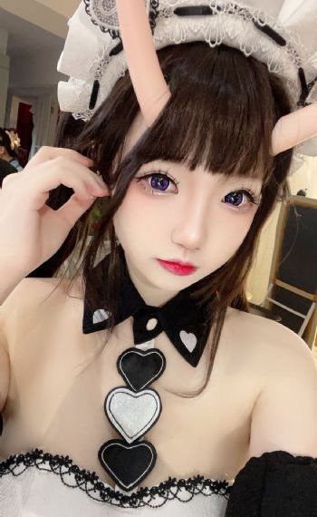 大奶子秘书h_蓝光原盘在线观看