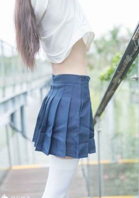 皇上捏住宫女的3P双乳_国产剧电影在线看